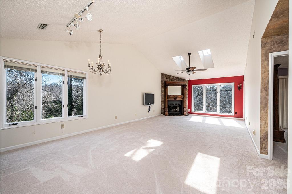 2231 6th Street NW Hickory NC 28601