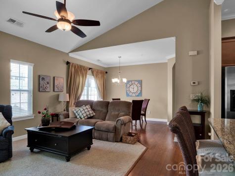 14726 Inter Milan Way Charlotte NC 28277
