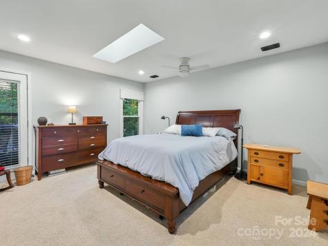 20 Foxglove Court Asheville NC 28805