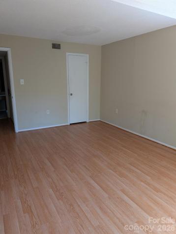 5012 Sardis Road Charlotte NC 28270