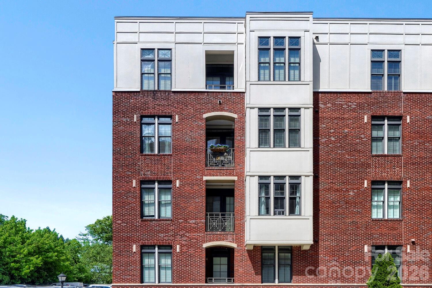 2810 Selwyn Avenue Charlotte NC 28209