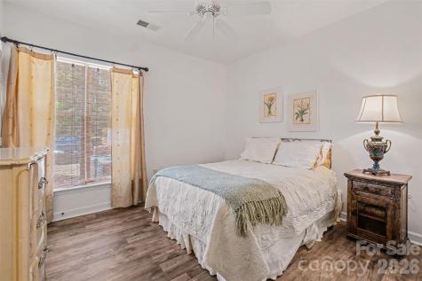 11945 Ridgeway Park Drive Charlotte NC 28277