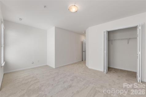 1127 Ilana Court Charlotte NC 28204