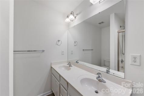 1127 Ilana Court Charlotte NC 28204