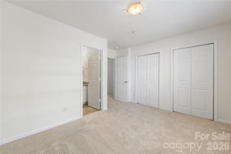 1127 Ilana Court Charlotte NC 28204
