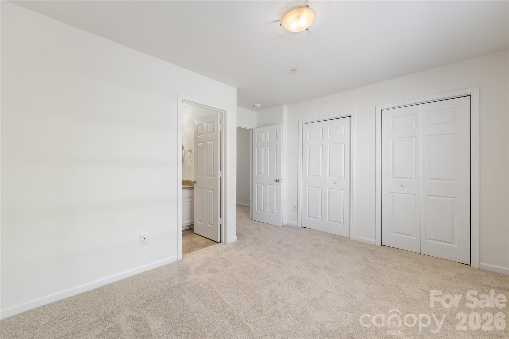 1127 Ilana Court Charlotte NC 28204