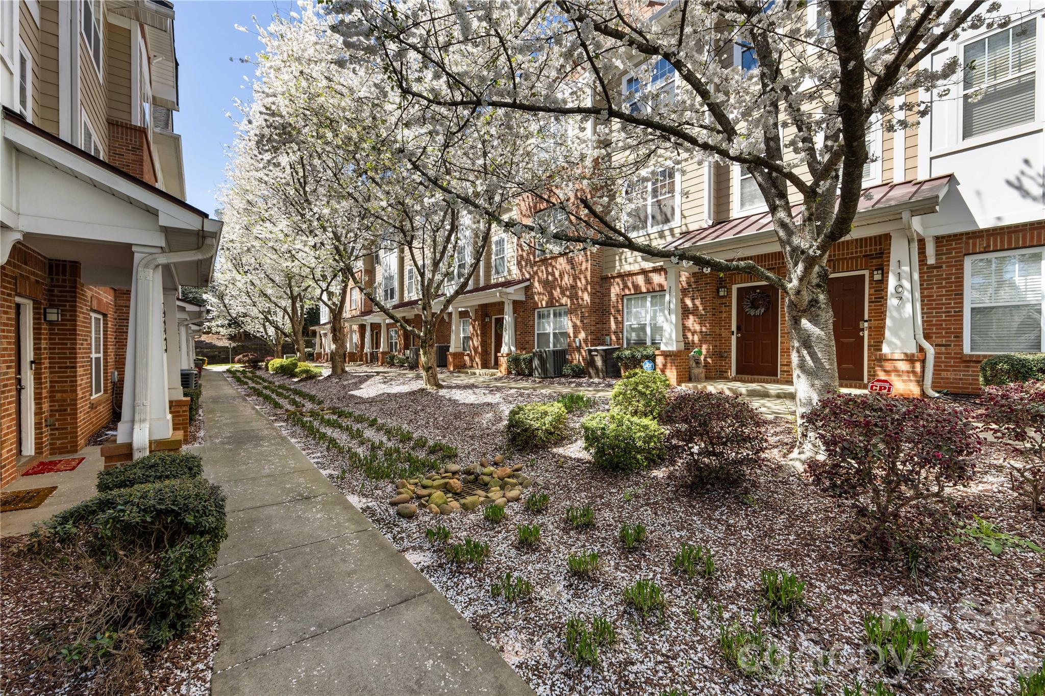 1127 Ilana Court Charlotte NC 28204