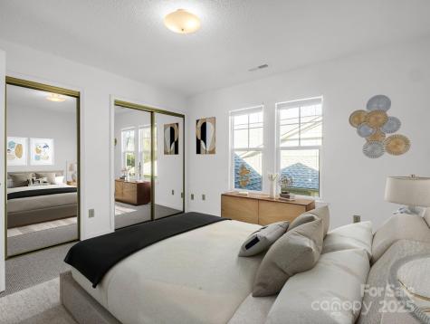 24 Gray Wolf Lane Hendersonville NC 28792