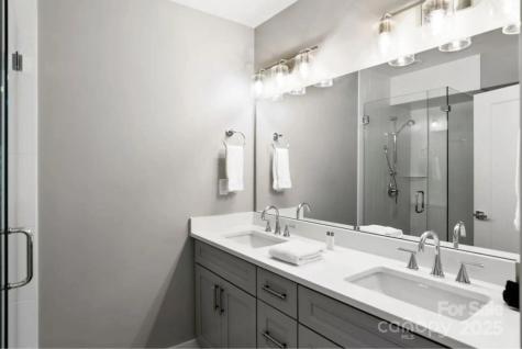 102 Southside Avenue Asheville NC 28801