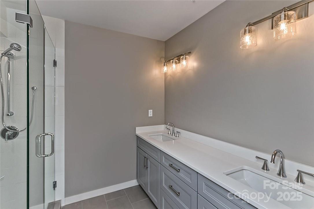 102 Southside Avenue Asheville NC 28801