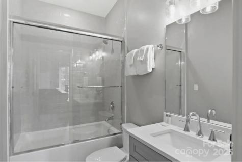 102 Southside Avenue Asheville NC 28801