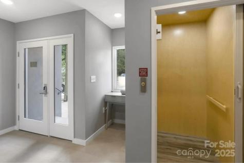 102 Southside Avenue Asheville NC 28801