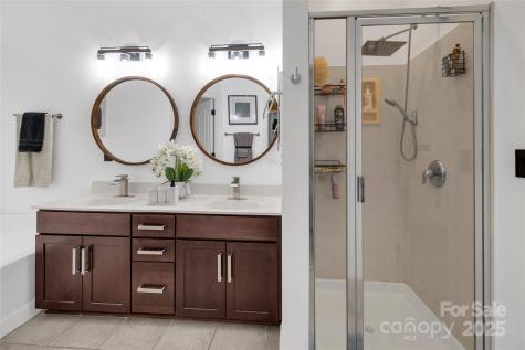 12008 Bordeaux Street Charlotte NC 28277