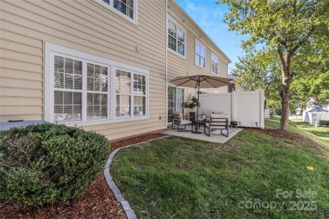 12008 Bordeaux Street Charlotte NC 28277
