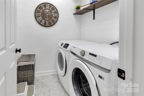 12008 Bordeaux Street Charlotte NC 28277