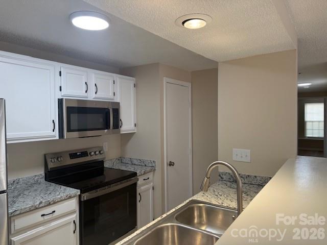 1610 Arlyn Circle Charlotte NC 28213