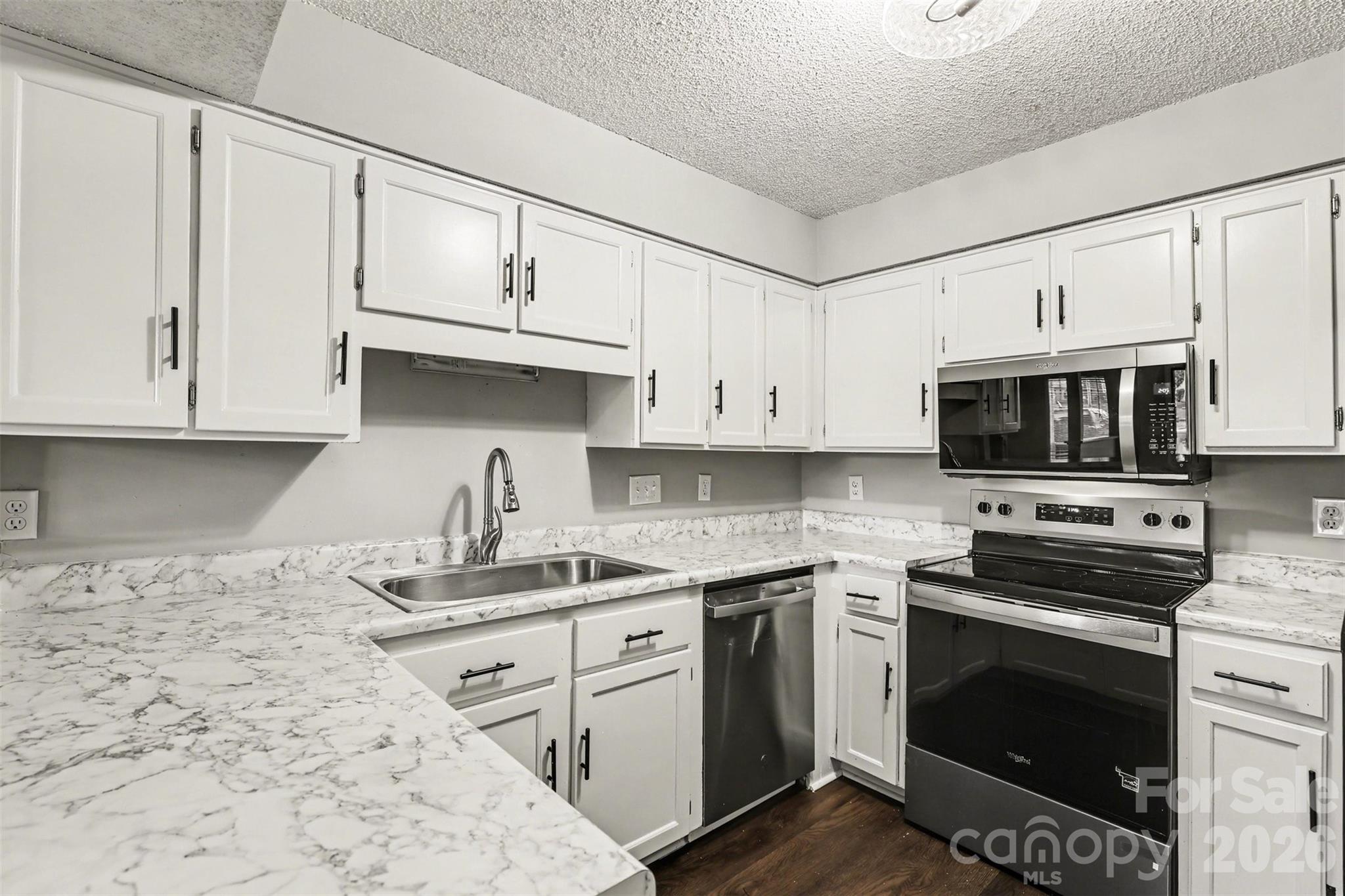 7255 Winery Lane Charlotte NC 28227