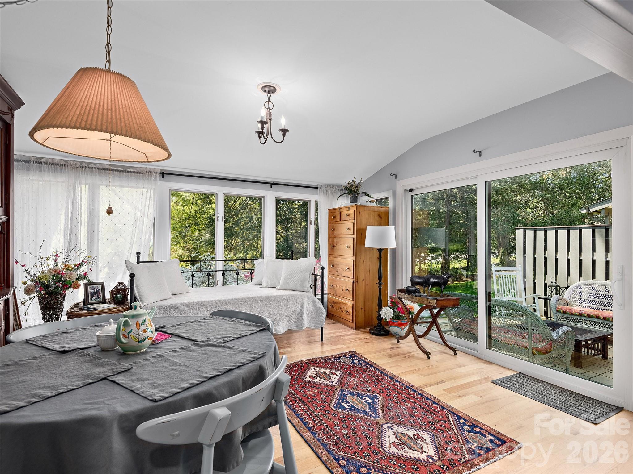521 Crowfields Lane Asheville NC 28803