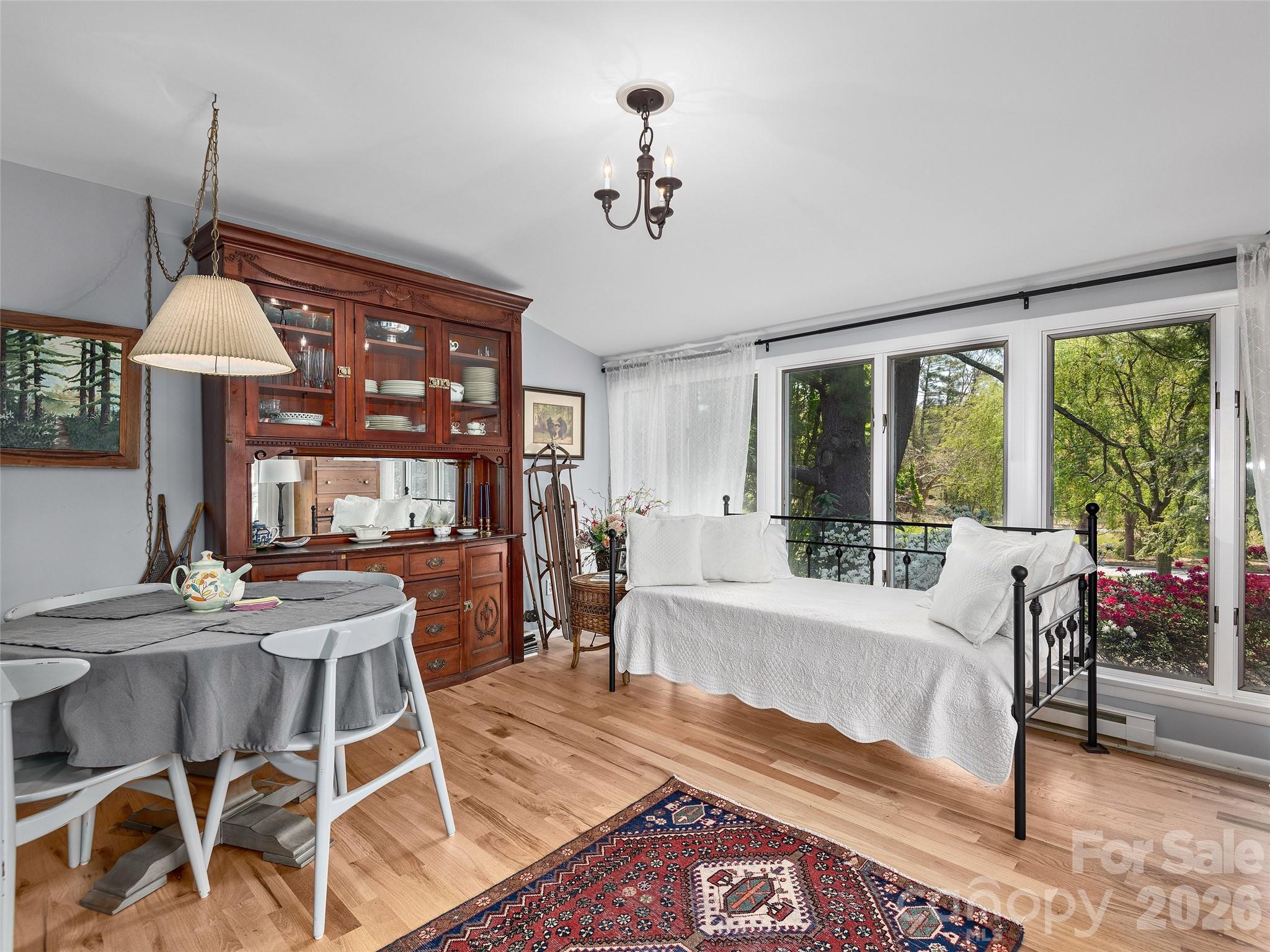 521 Crowfields Lane Asheville NC 28803