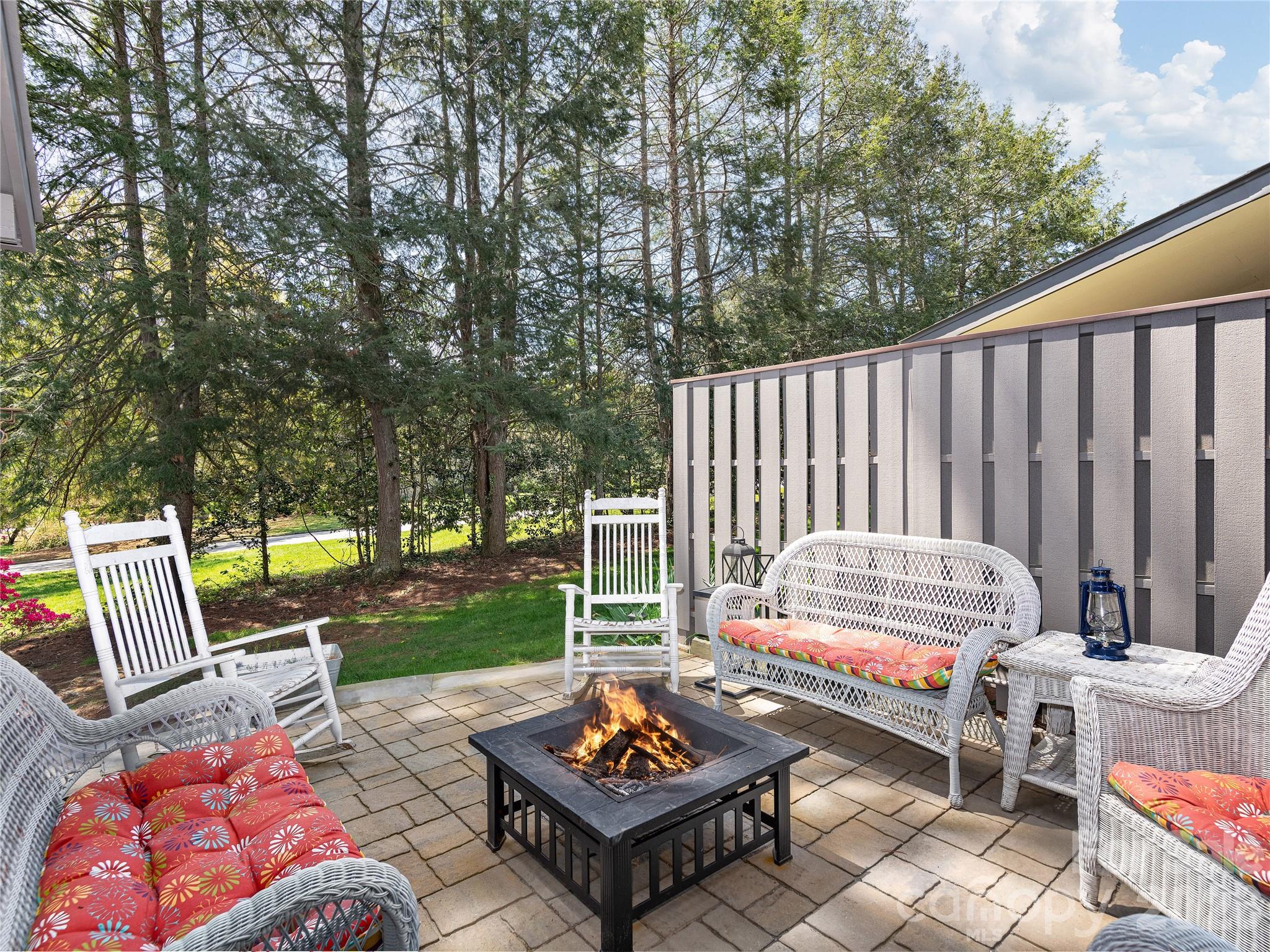 521 Crowfields Lane Asheville NC 28803