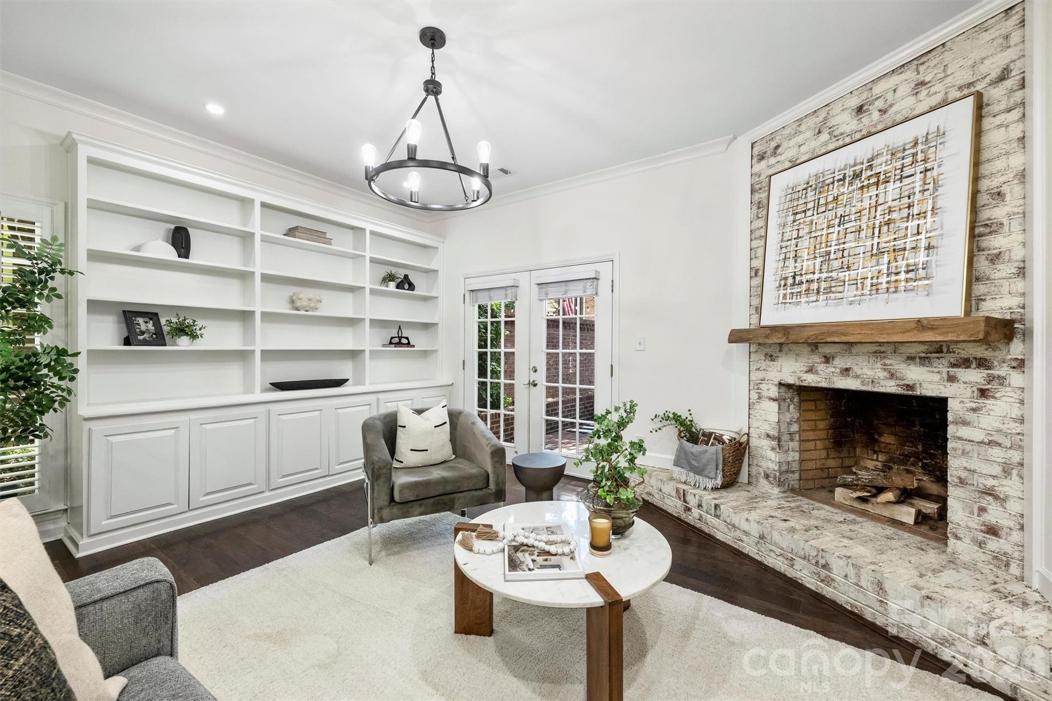 520 N Poplar Street Charlotte NC 28202