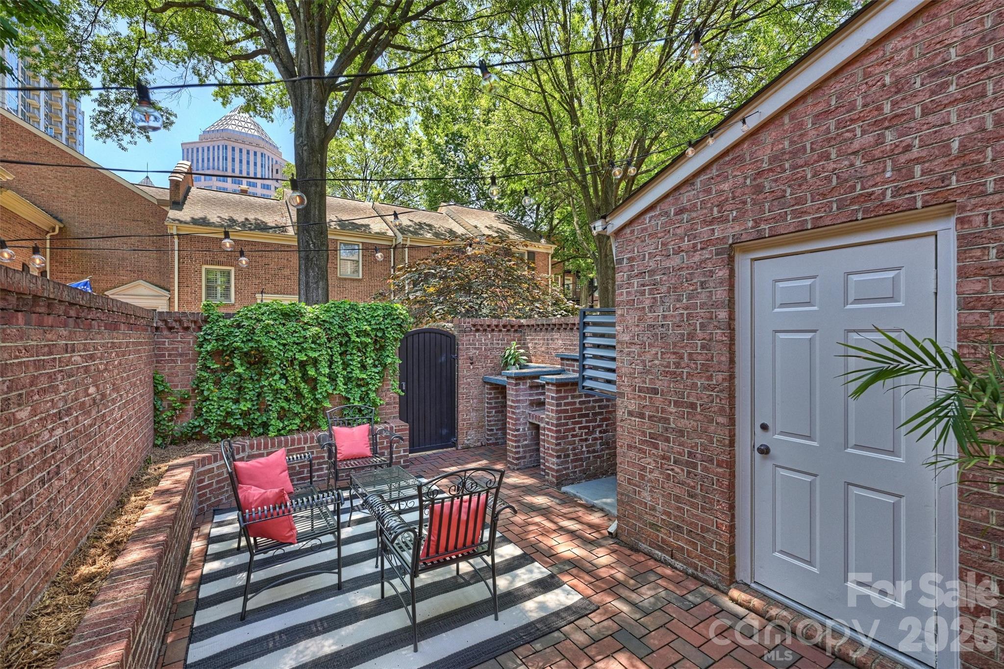 520 N Poplar Street Charlotte NC 28202