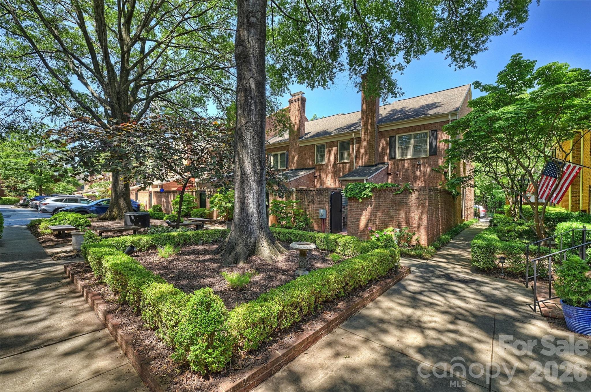 520 N Poplar Street Charlotte NC 28202