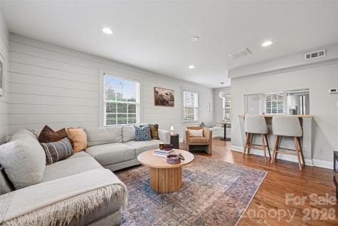 231 Wakefield Drive Charlotte NC 28209