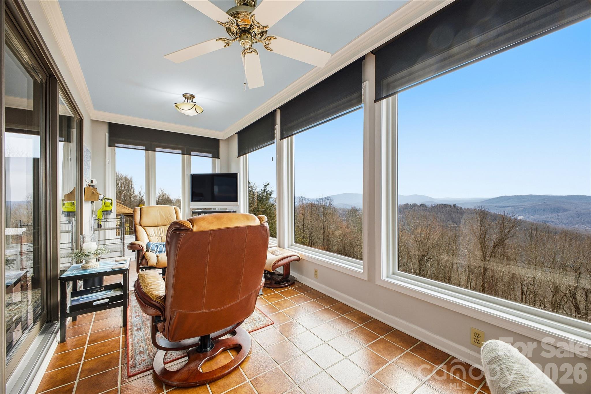 1403 Fleetwood Plaza Hendersonville NC 28739