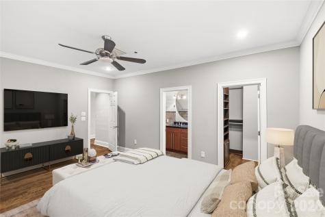 127 N Tryon Street Charlotte NC 28202