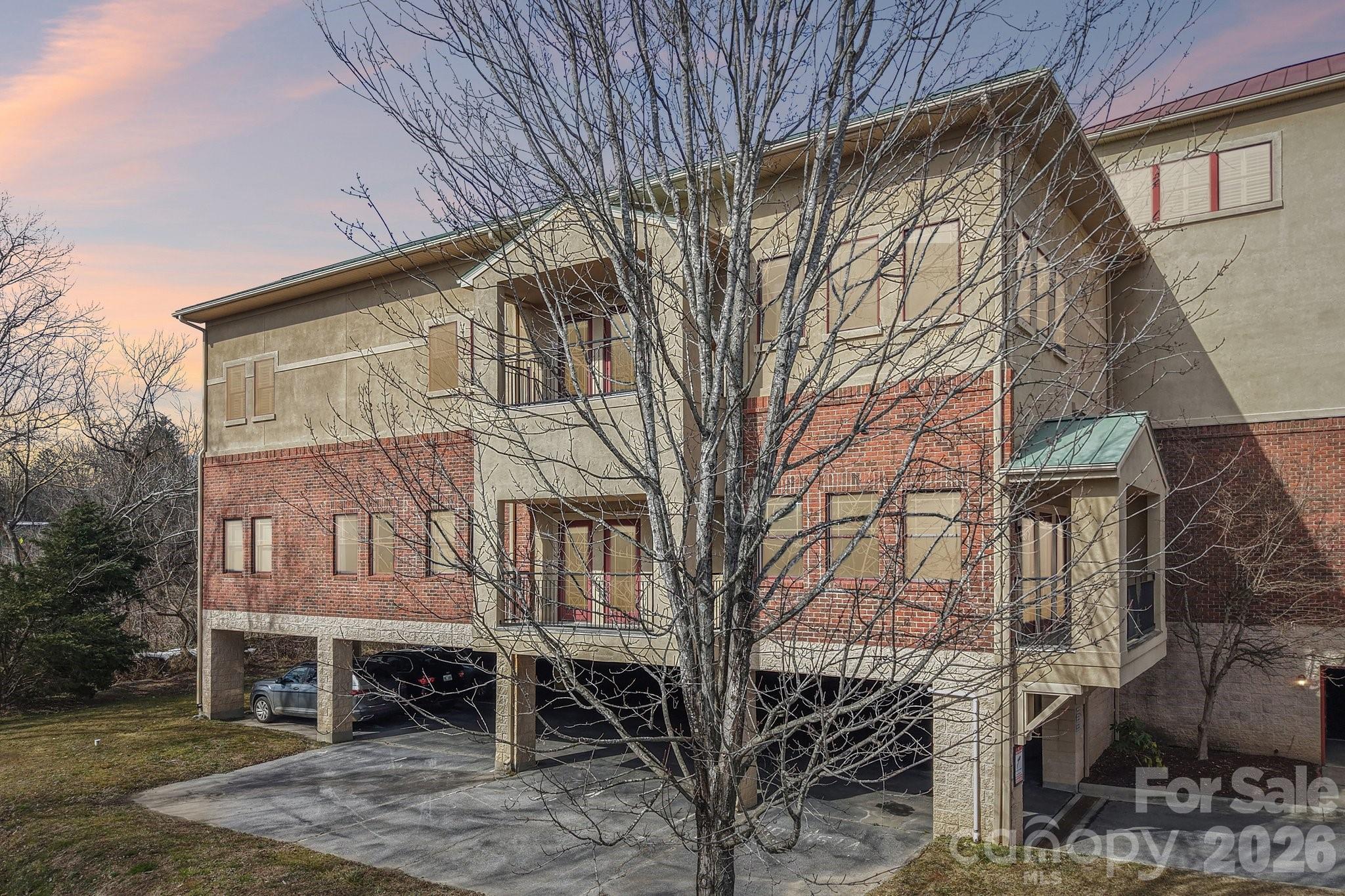475 S Church Street Hendersonville NC 28792