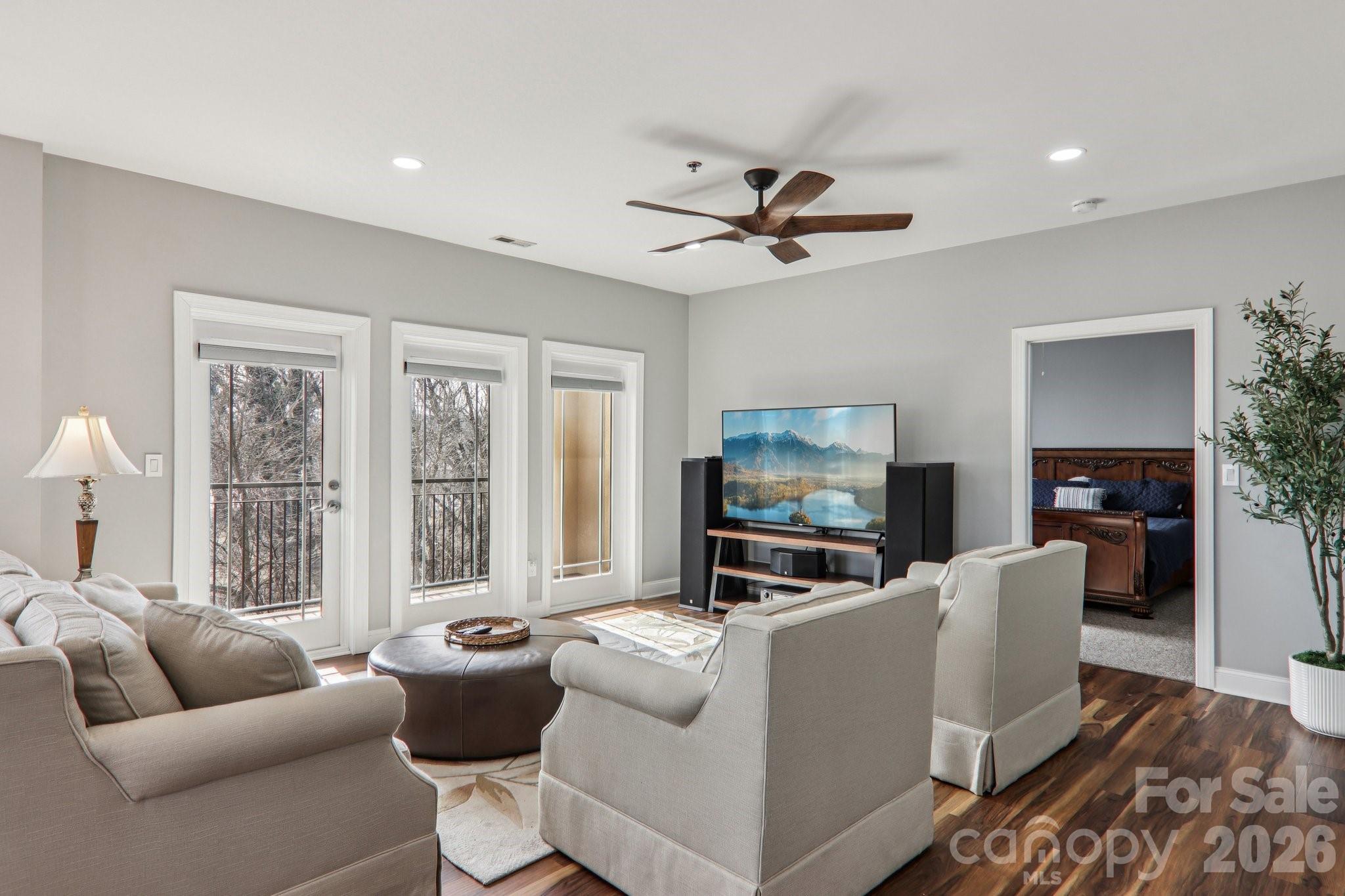 475 S Church Street Hendersonville NC 28792