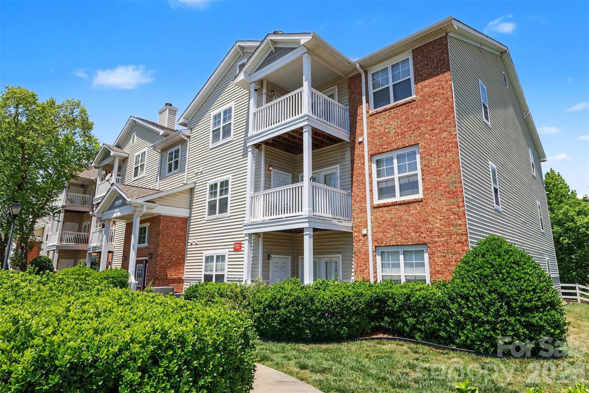 10616 Hill Point Court Charlotte NC 28262