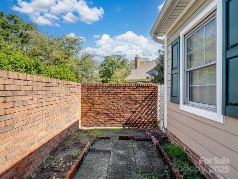 9435 Kings Falls Drive Charlotte NC 28210