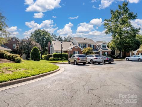 9435 Kings Falls Drive Charlotte NC 28210