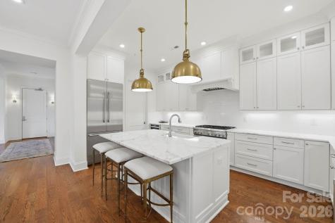 2312 Selwyn Avenue Charlotte NC 28207