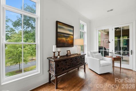 2312 Selwyn Avenue Charlotte NC 28207