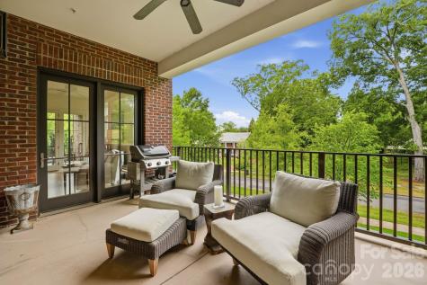 2312 Selwyn Avenue Charlotte NC 28207