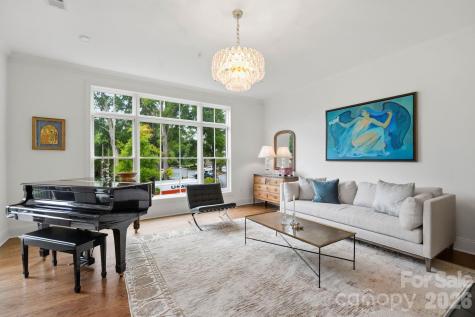 2312 Selwyn Avenue Charlotte NC 28207