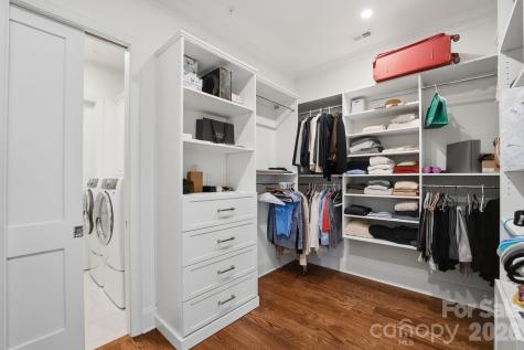 2312 Selwyn Avenue Charlotte NC 28207