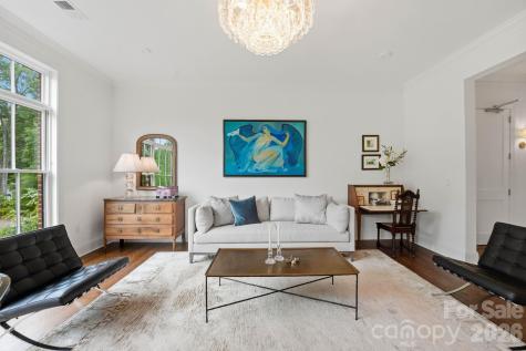 2312 Selwyn Avenue Charlotte NC 28207