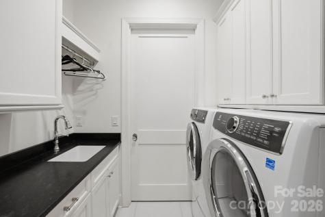 2312 Selwyn Avenue Charlotte NC 28207