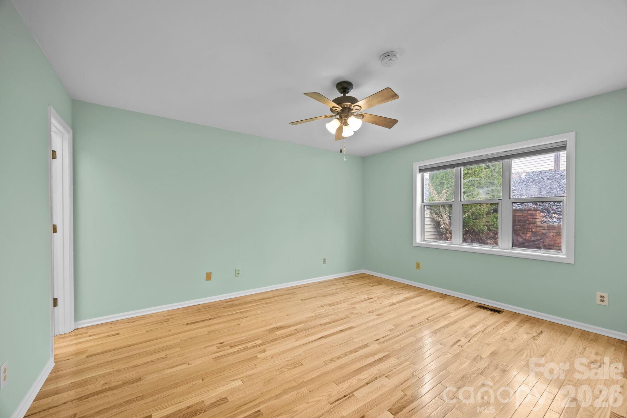 125 Exeter Court Hendersonville NC 28791