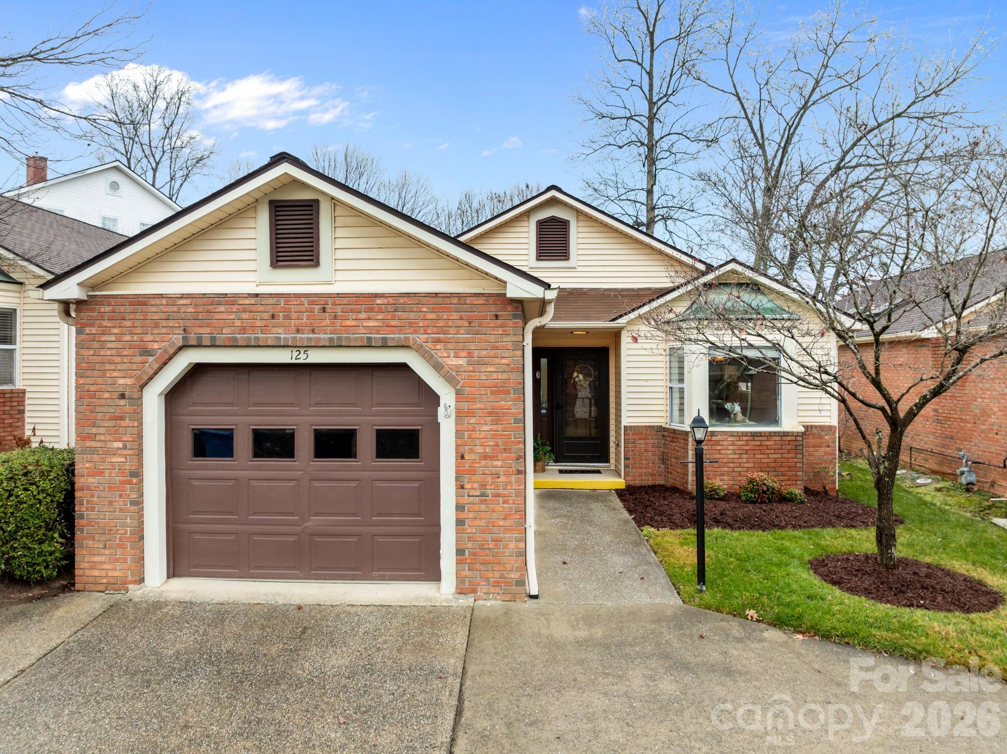 125 Exeter Court Hendersonville NC 28791