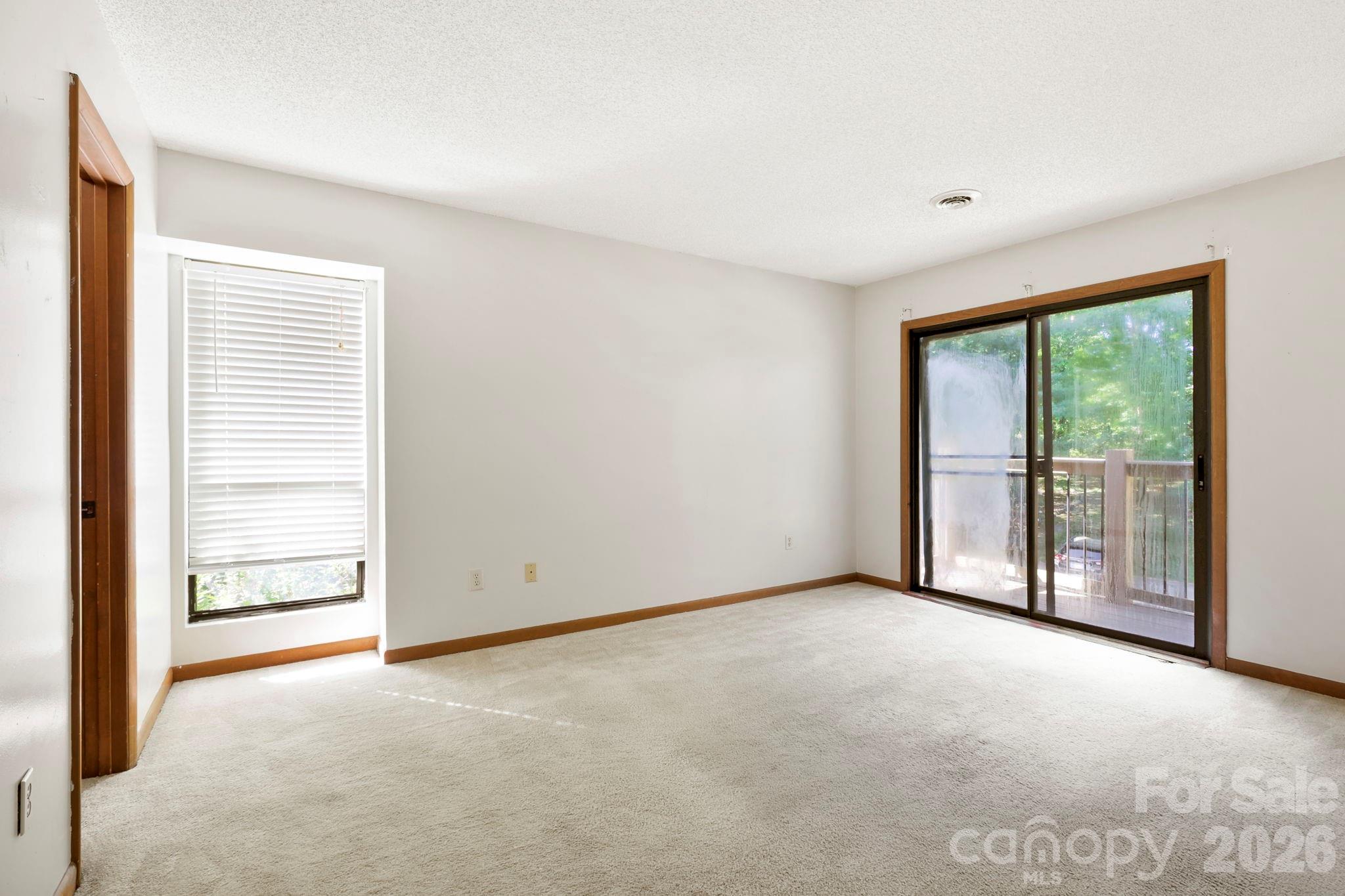 48 Ravencroft Lane Asheville NC 28803