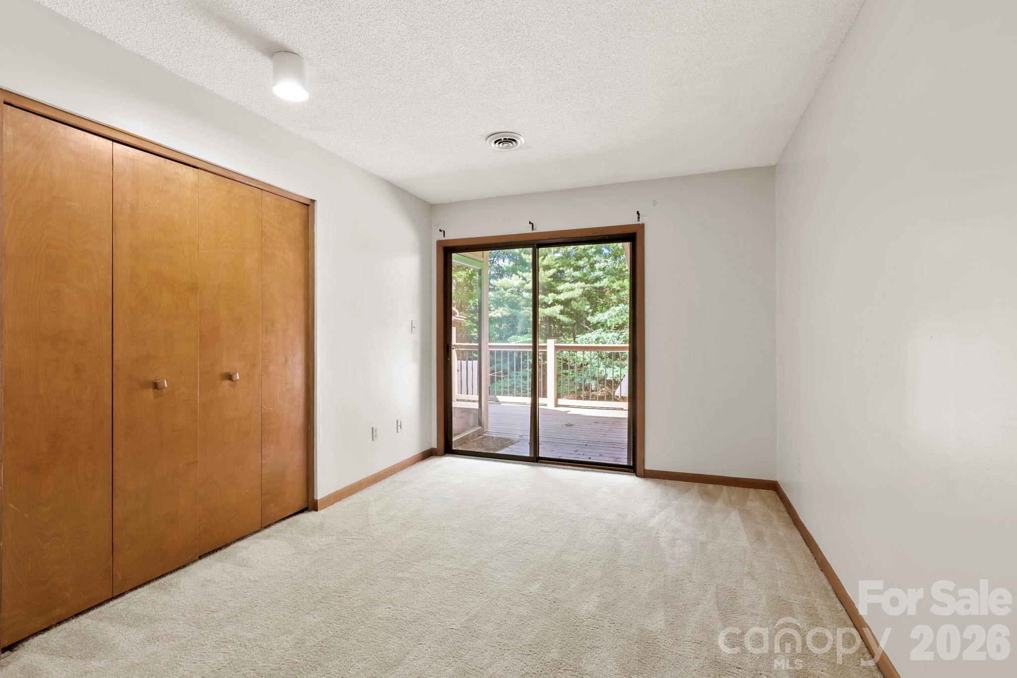 48 Ravencroft Lane Asheville NC 28803