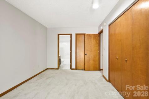 48 Ravencroft Lane Asheville NC 28803