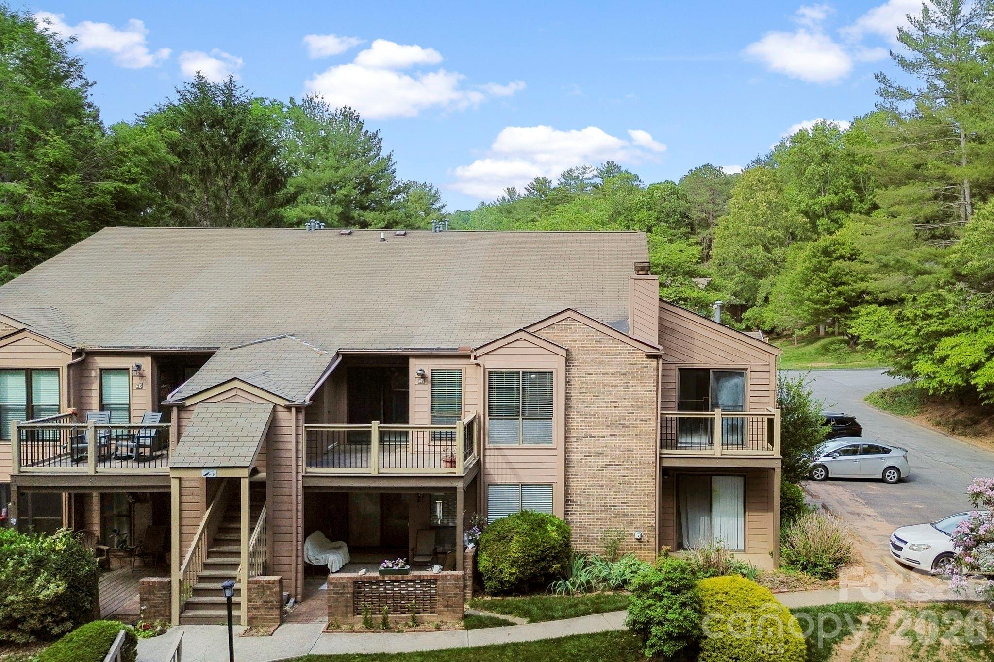 48 Ravencroft Lane Asheville NC 28803