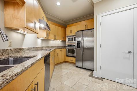 21 Battery Park Avenue Asheville NC 28801