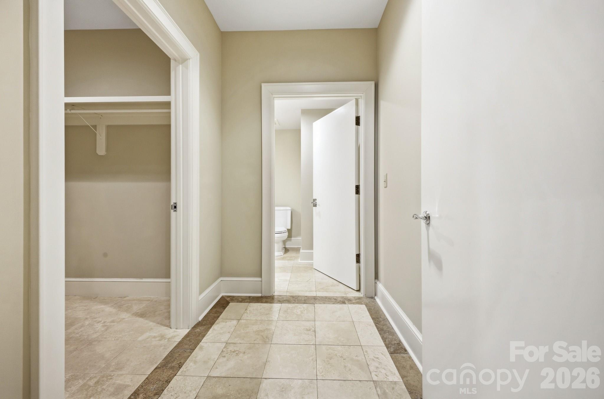 21 Battery Park Avenue Asheville NC 28801